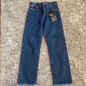 Levi’s Wedgie Straight Jeans
